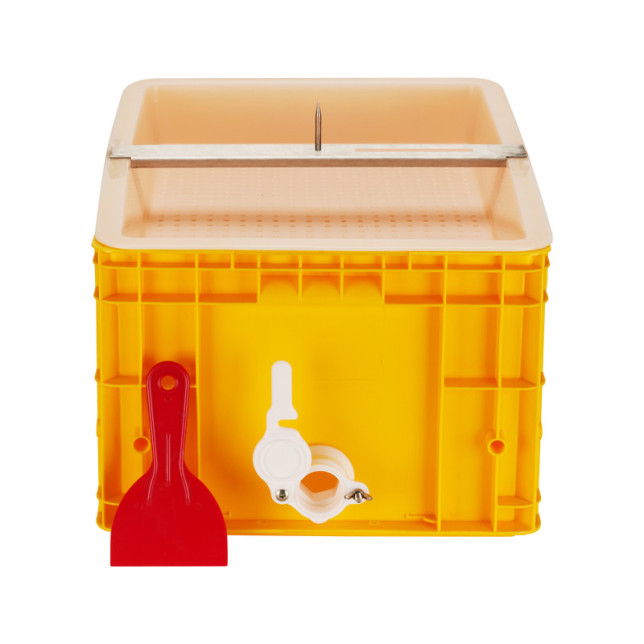 Bac à désoperculer plastique avec traverse et pointe inox